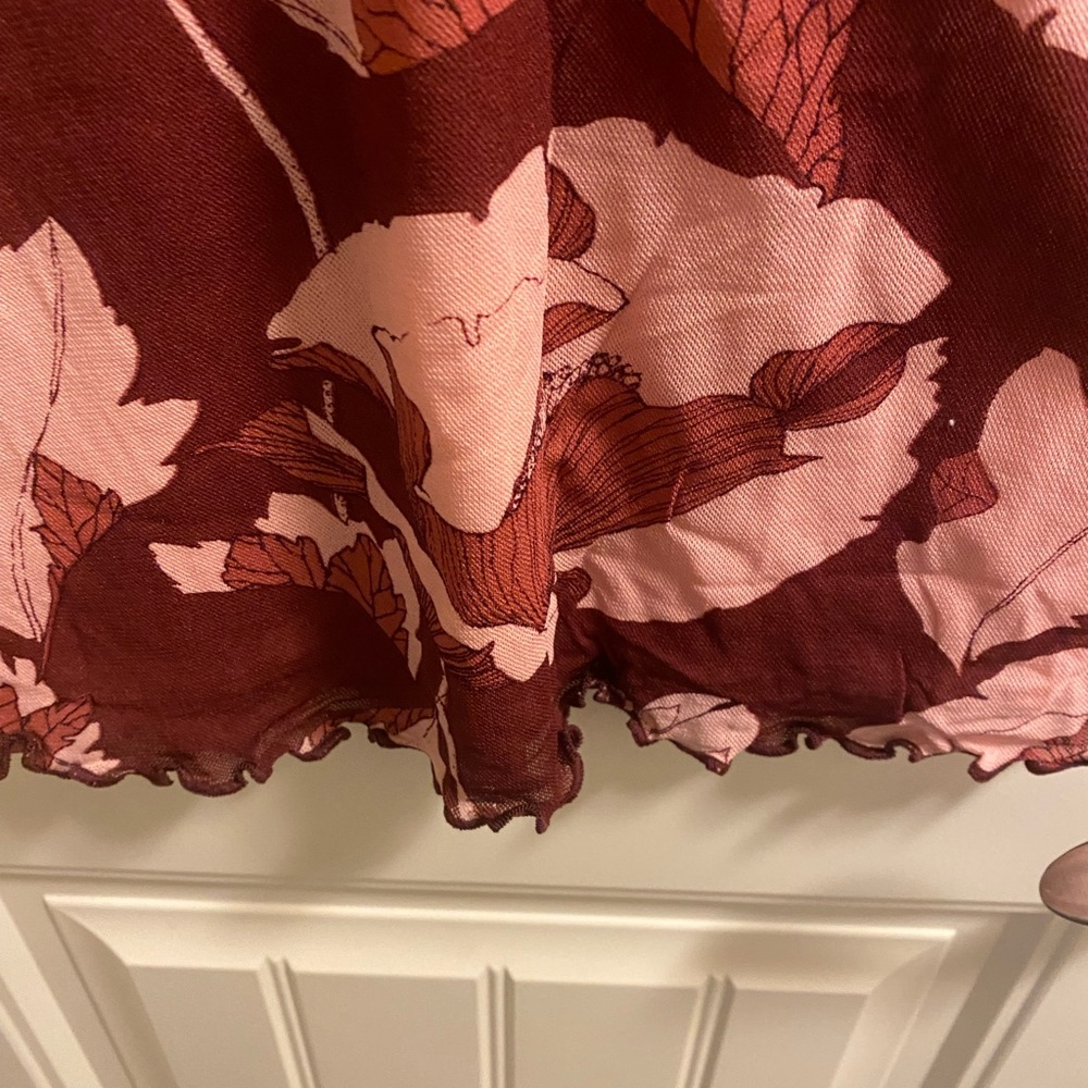 Old Navy XL Juniors Top Nylon Stretch Blouse Floral Pink Burgundy Shirt - Picture 3 of 5